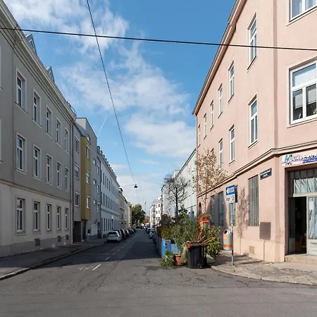 Apartment Modernes Und Neues In Ruhelage Nahe Schoenbrunn