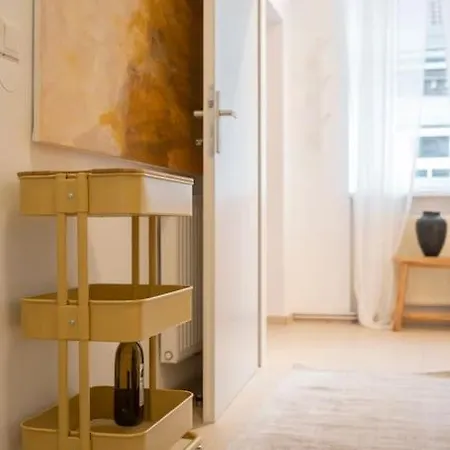 Apartment Premium Nahe Uno-city Und Vic Levestate