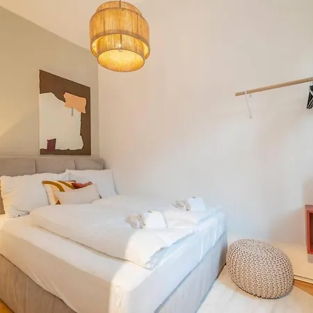 Apartment Premium Nahe Uno-city Und Vic Levestate