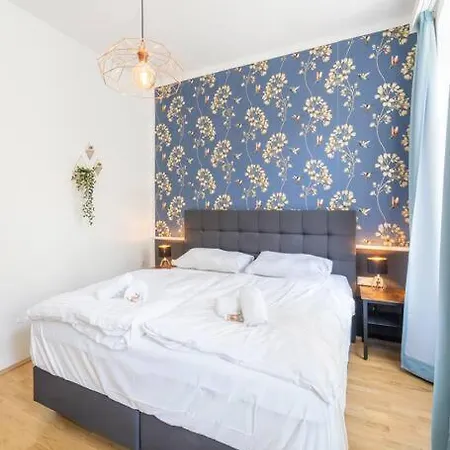 Apartmán Josef's I Kolibri I Near Uno & Vic