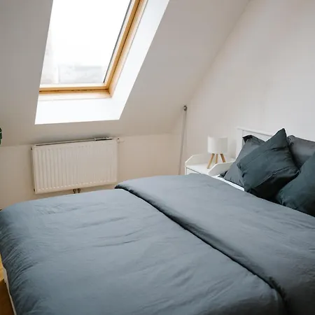 110qm, 4 Bedrooms, Near Schoenbrunn - Axara Housing Osw 33 Apartment