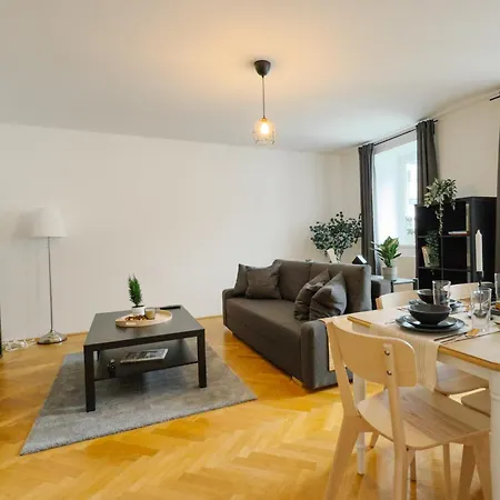 Apartment 110qm, 4 Bedrooms, Near Schoenbrunn - Axara Housing Osw 33 *