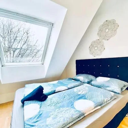 Lovely 2br And 1lr Apt, Up To 10p, Very Central Apartamento
