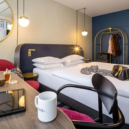 Mercure City