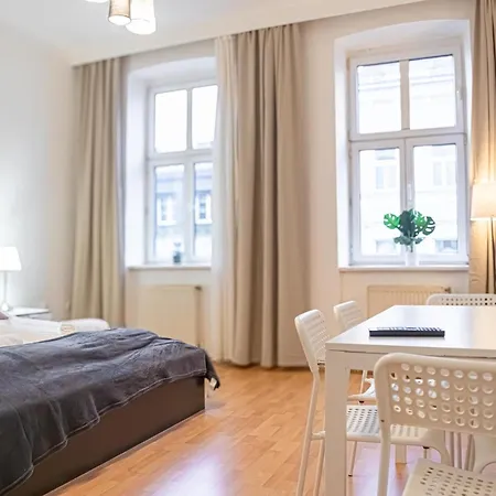 Delightful 2br Apt.-near Wiener Stadthalle Vienna