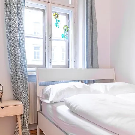 Deluxe 3br Apt. Wiener Stadthalle - Suitable For Longstays Apartment *