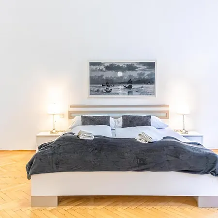 Apartment Deluxe 3br Apt. Wiener Stadthalle - Suitable For Longstays Vienna