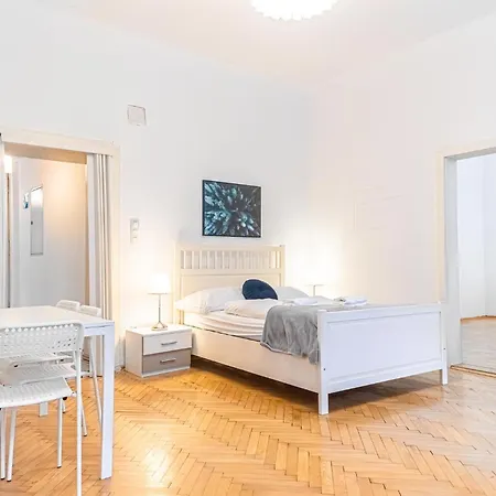 Deluxe 3br Apt. Wiener Stadthalle - Suitable For Longstays Apartment *