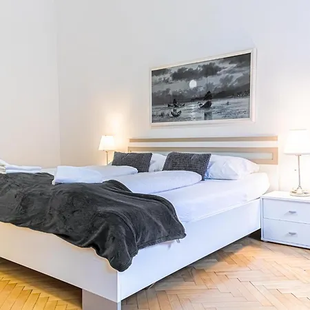 Deluxe 3br Apt. Wiener Stadthalle - Suitable For Longstays