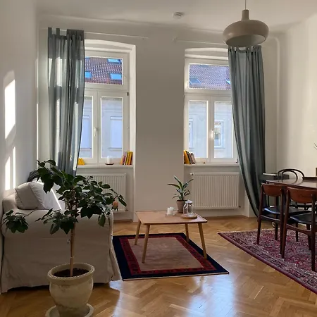 Dream Of Ottakring Apartment