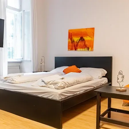 Chic - Very And Well Connected Apartment