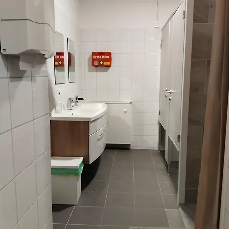 Ostello Favorit-rooms Direkt Metro-u1 Connection To Centralstation And City-center
