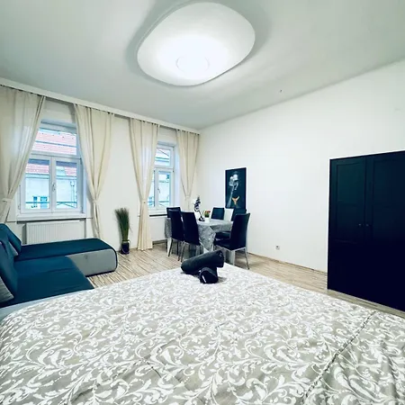 Apartman Affordable 2br Apartment, Close To Danube River *