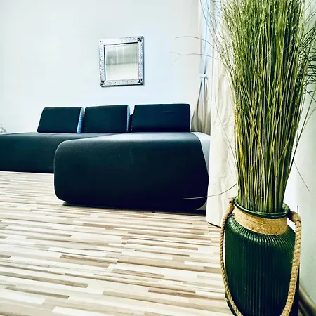 Apartman Affordable 2br Apartment, Close To Danube River Bécs