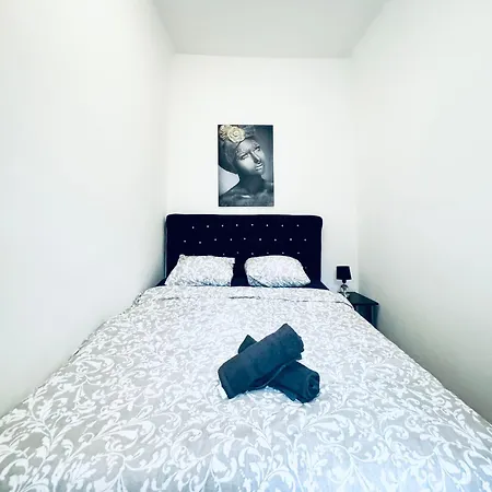 Apartman Affordable 2br Apartment, Close To Danube River