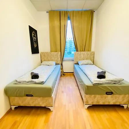 Apartment Bright 5br Shared W Great Transport Link Vienna