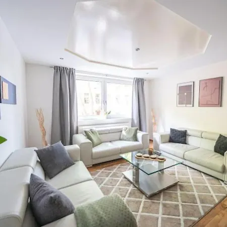 Apartment Big Luxury 3br Near Center