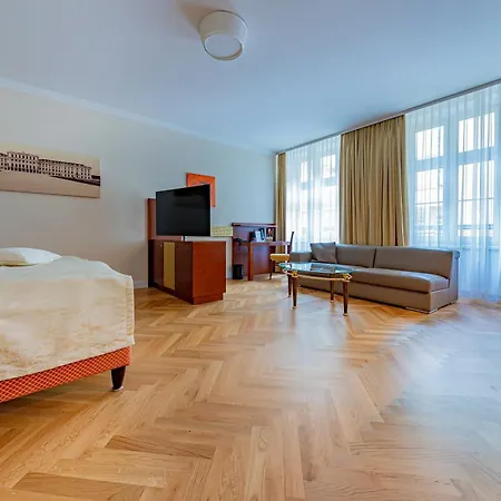 Ξενοδοχείο Josefshof Am Rathaus 4*