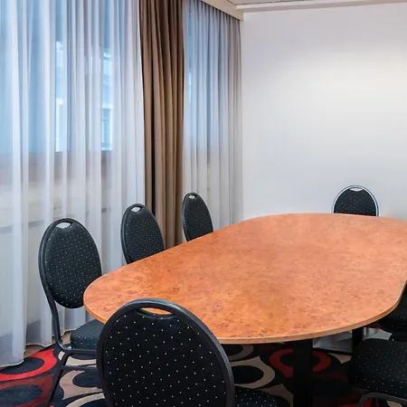 Leonardo Hotel 4*