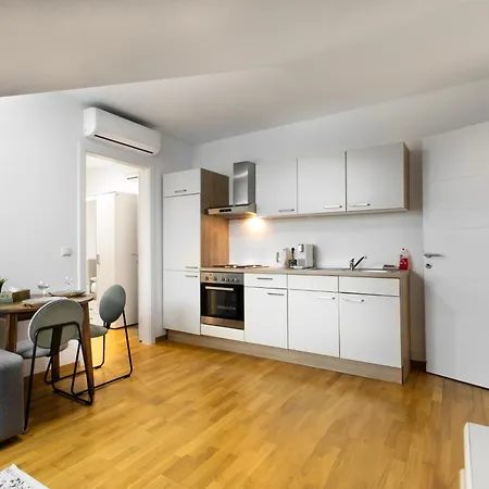 Le David 1020 Apartment *