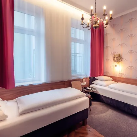 Hotel Boutique Donauwalzer 3*