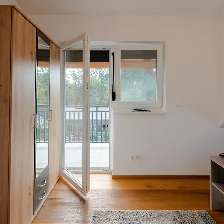 Apartment Domus Optima - Cozy Retreat In *