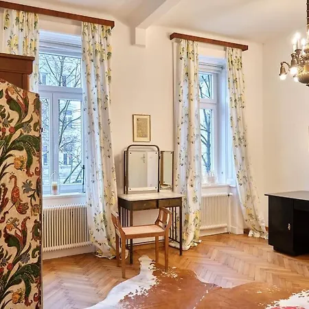 Apartment Slow Living I Schoenbrunn Und Park Naehe I Bahnhof