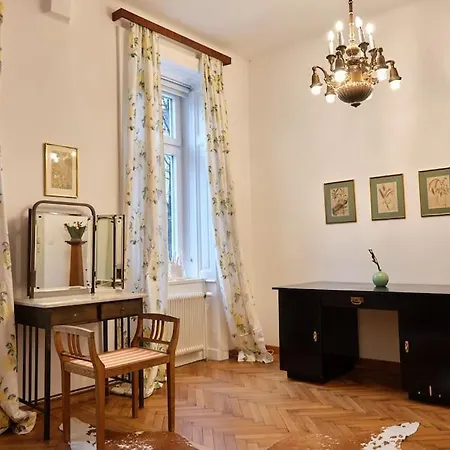 Slow Living I Schoenbrunn Und Park Naehe I Bahnhof * Vienna