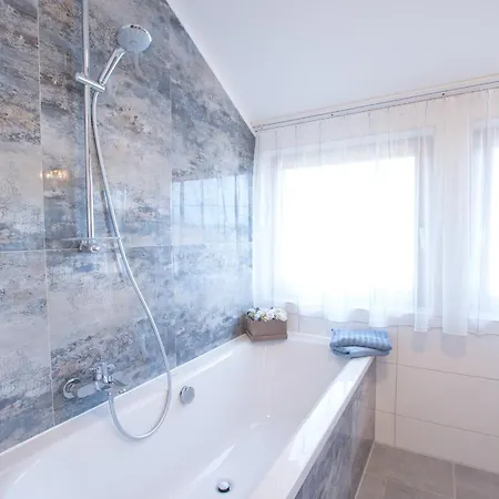 Marinela's Bed & Breakfast Vienna