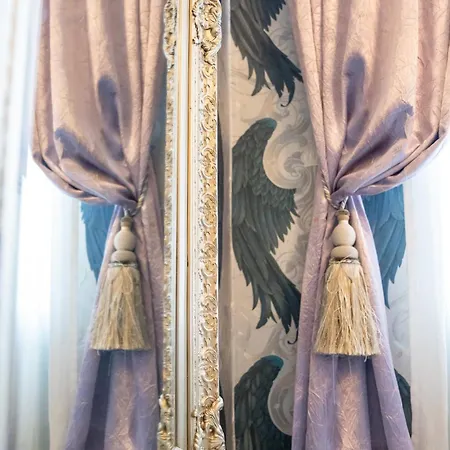 Hotel Urania 3*