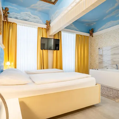 Hotel Urania 3*