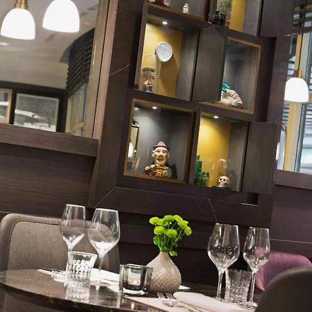 Renaissance Schoenbrunn Hotel 4*