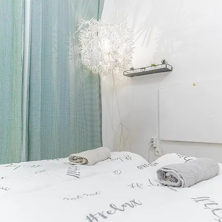 Budget-friendly 2br Apt With Great Location Apartment *