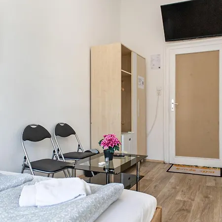 Apartment Convenient 3br Near Danube & Millenium Tower Vienna