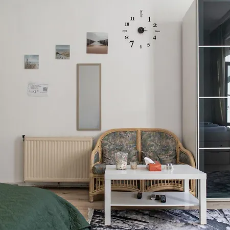 Convenient 3br Near Danube & Millenium Tower *