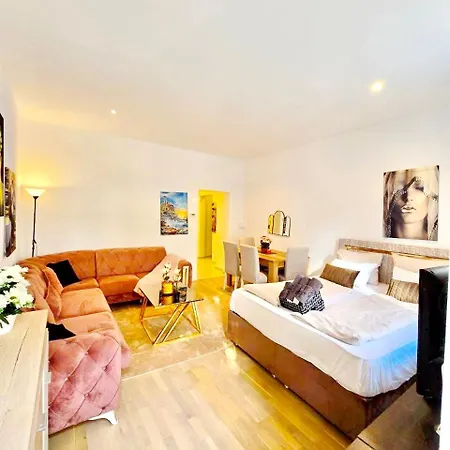 - Brigittenau Area Mm6 Apartment Vienna
