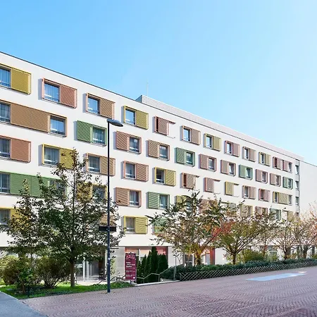 Jufa Hotel 4*