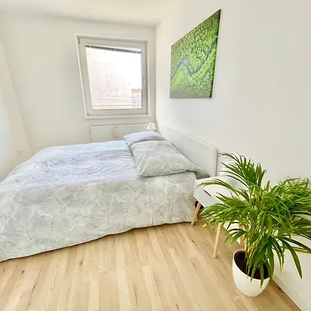 Long - - Balcony Apartment *
