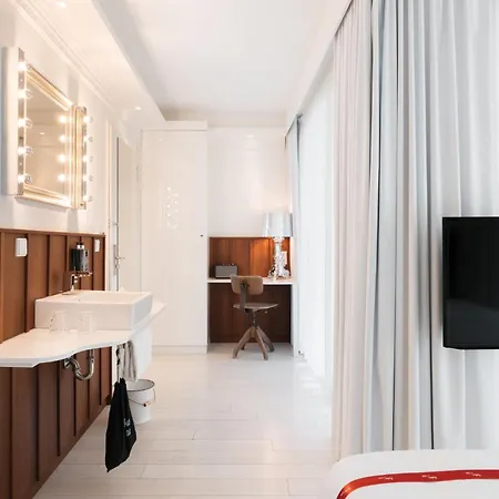 Ruby Sofie Hotel