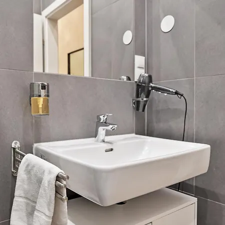 Apartment 522 Mbits Wifi Air Con Free Parking Vienna