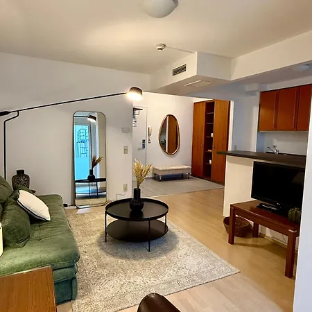 Eqbase Apartment *