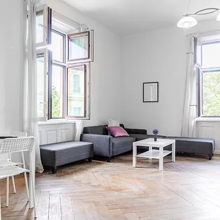 Apartment Two Charming Near Volksoper And Akh