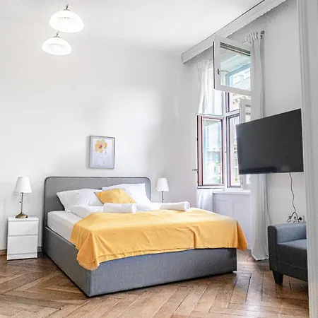Two Charming Near Volksoper And Akh Apartment Vienna