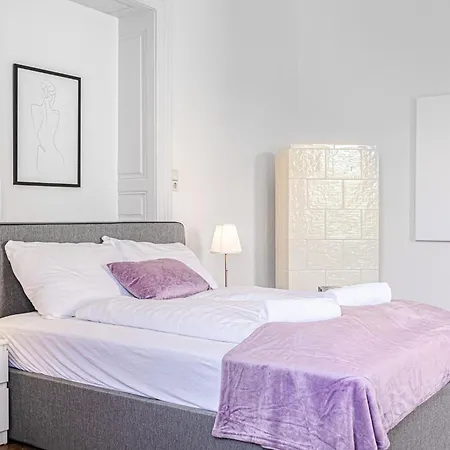 Two Charming Near Volksoper And Akh Apartment Vienna