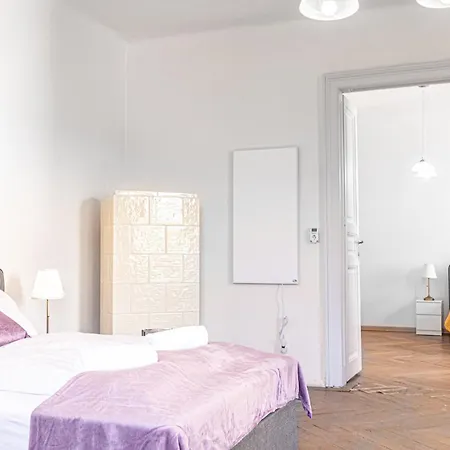 Two Charming Near Volksoper And Akh Apartment Vienna