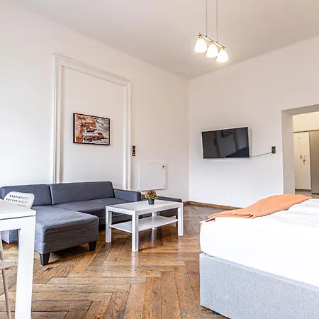 Two Charming Near Volksoper And Akh Apartment Vienna
