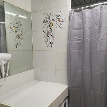 Massive 6br Apt. Near Millenium For Big Groups Vienna