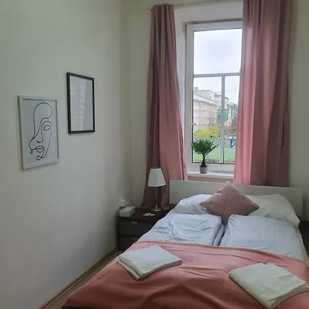 Massive 6br Apt. Near Millenium For Big Groups Vienna