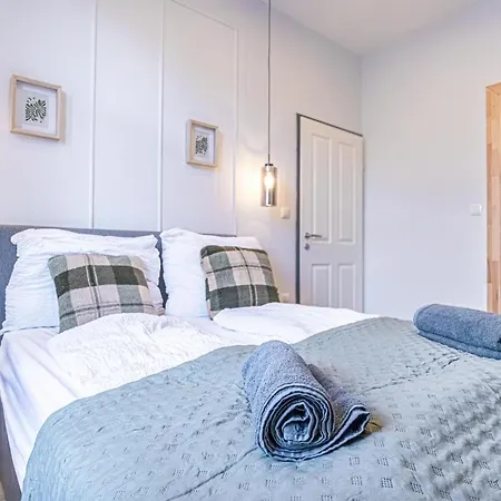 Apartment Multiple And At The Heart Of *