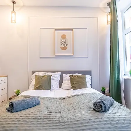 Multiple And At The Heart Of Apartment